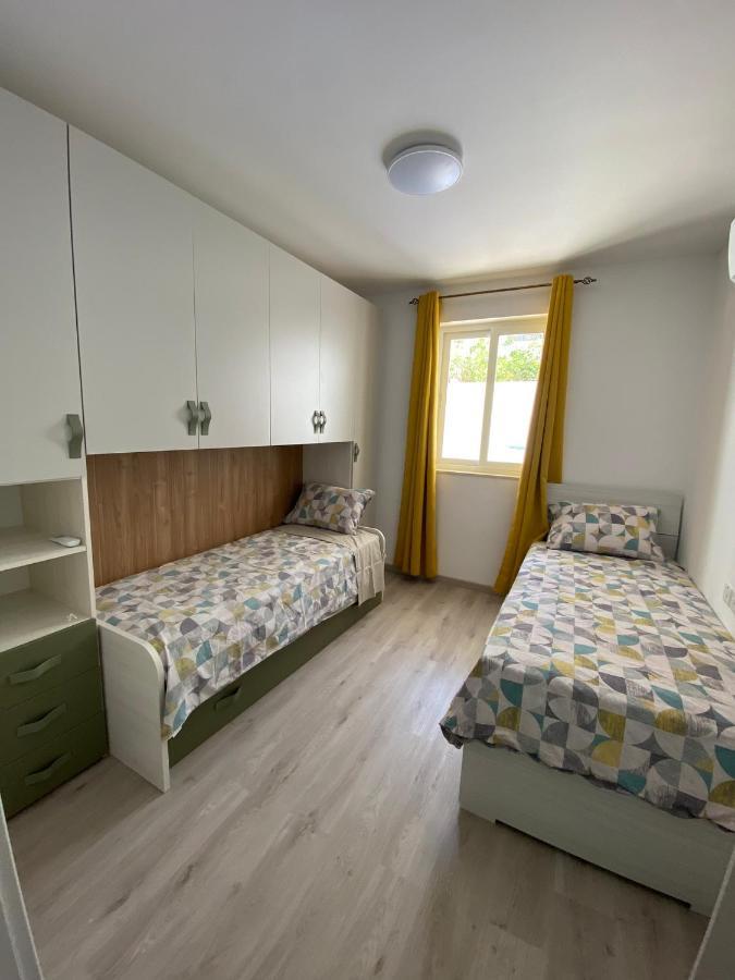 Modern Apartment With Large Outdoor Area - Sleeps 7, Close To Malta International Airport Лука Экстерьер фото