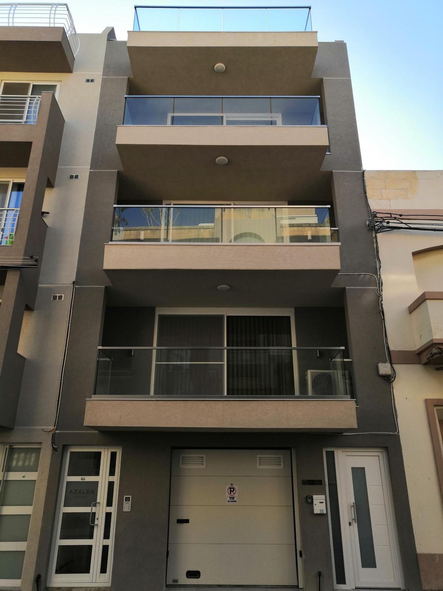 Modern Apartment With Large Outdoor Area - Sleeps 7, Close To Malta International Airport Лука Экстерьер фото